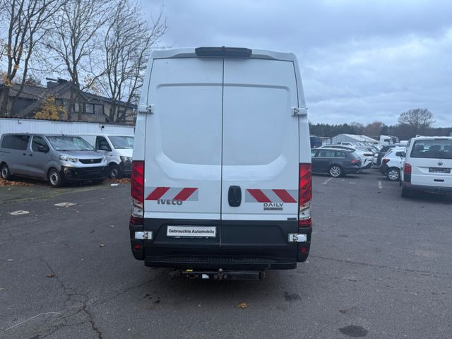 Iveco Daily Kasten HKa 35 S 16 AUTOMATIK - Товарно комбе: слика 4 Iveco Daily Kasten HKa 35 S 16 AUTOMATIK - Товарно комбе: слика 4