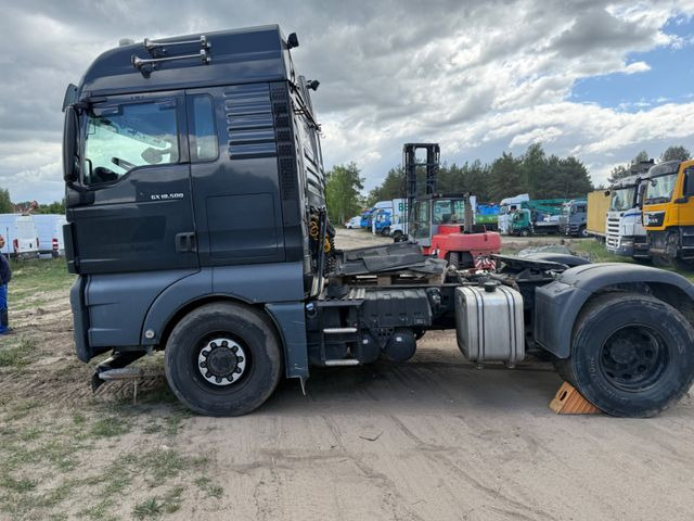 MAN TGX 18.500 Hydrodrive Kipphydraulik Motorschaden - Камион влекач: слика 4 MAN TGX 18.500 Hydrodrive Kipphydraulik Motorschaden - Камион влекач: слика 4