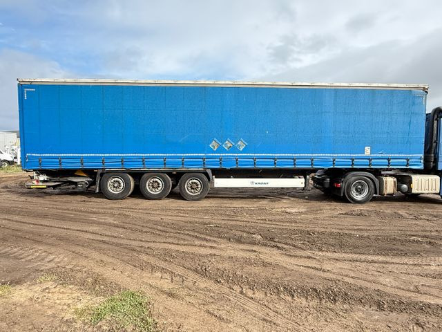 Krone SD mit Faltbare Ladebordwand - Полуприколка со церада: слика 4 Krone SD mit Faltbare Ladebordwand - Полуприколка со церада: слика 4