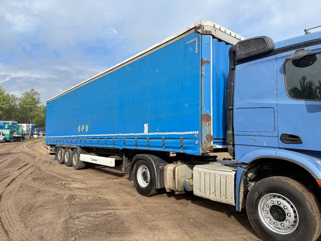 Krone SD mit Faltbare Ladebordwand - Полуприколка со церада: слика 1 Krone SD mit Faltbare Ladebordwand - Полуприколка со церада: слика 1