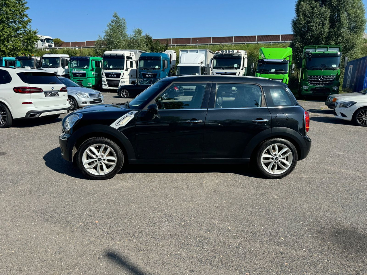 MINI COOPER Countryman Cooper - Автомобил: слика 3 MINI COOPER Countryman Cooper - Автомобил: слика 3