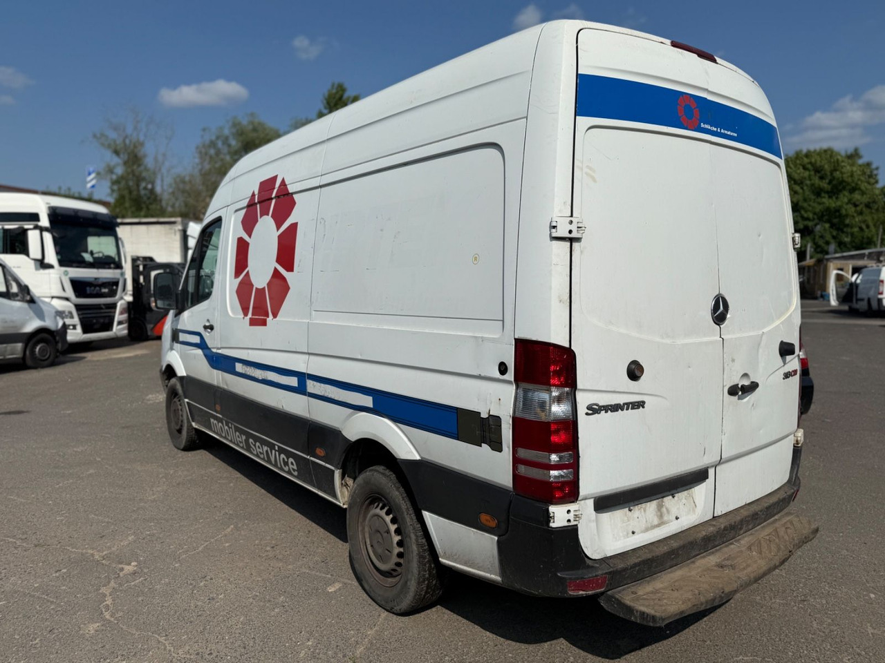 Mercedes-Benz Sprinter II Kasten 313 CDI MOTORSCHADEN !!! - Товарно комбе: слика 5 Mercedes-Benz Sprinter II Kasten 313 CDI MOTORSCHADEN !!! - Товарно комбе: слика 5
