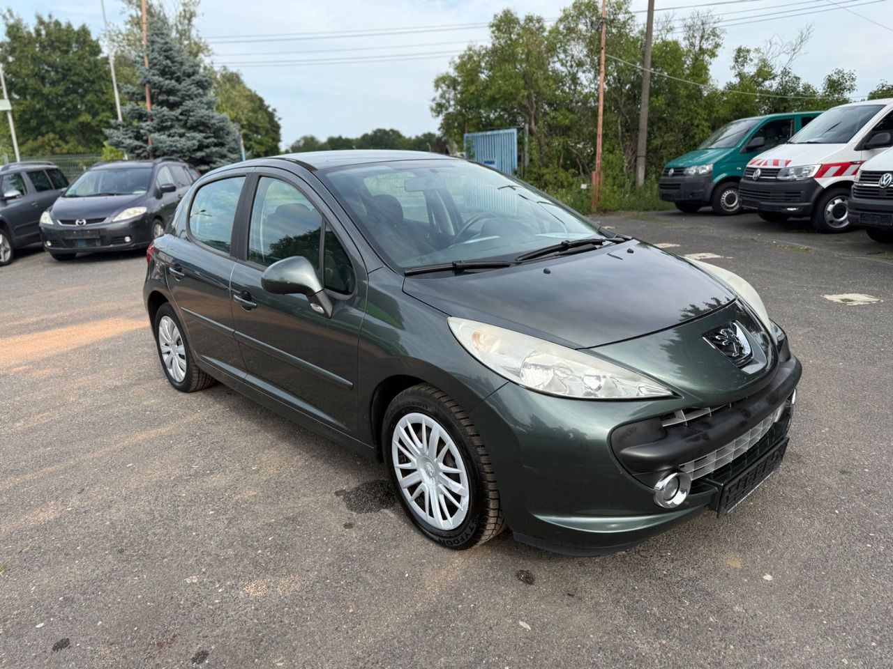 Peugeot 207 Sport Automatik - Седан: слика 2 Peugeot 207 Sport Automatik - Седан: слика 2