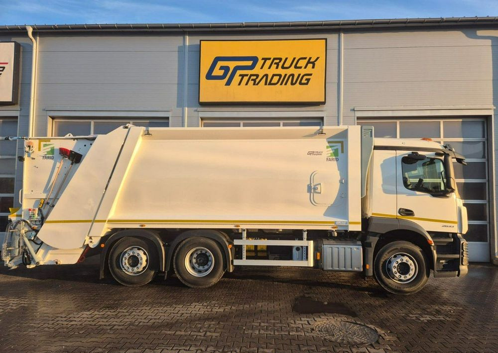 Mercedes-Benz Actros 2633, śmieciarka Farid - Камион за ѓубре: слика 3 Mercedes-Benz Actros 2633, śmieciarka Farid - Камион за ѓубре: слика 3