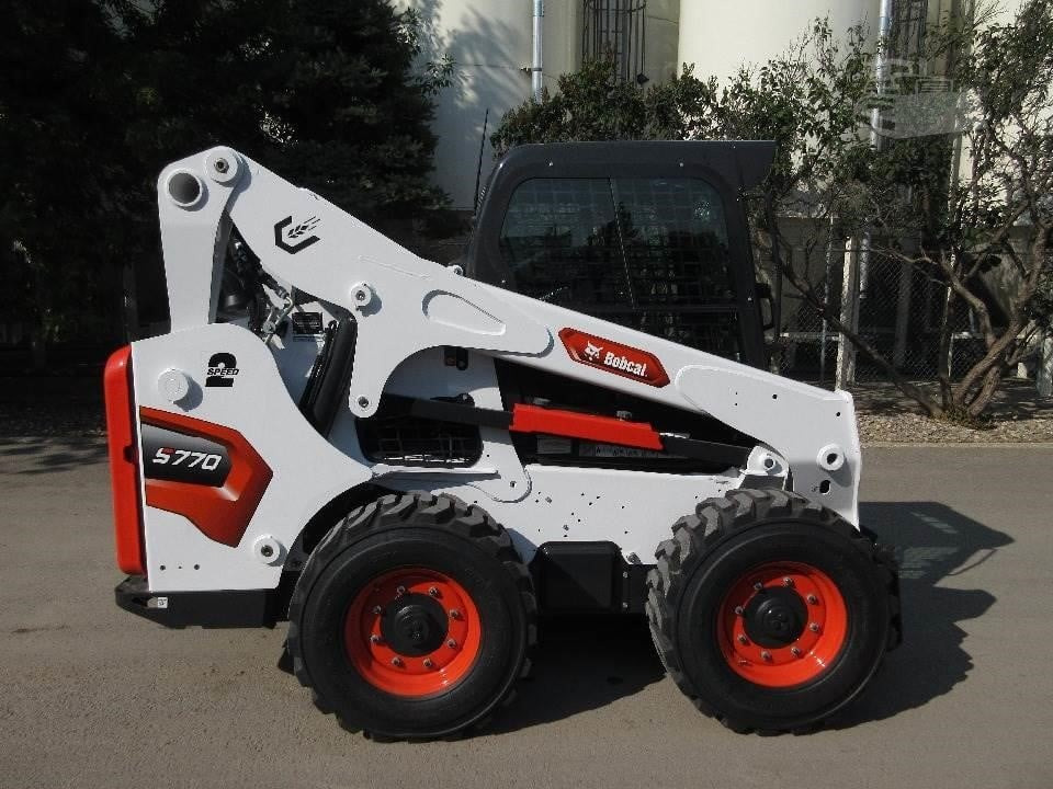 BOBCAT S770 - Компактен натоварувач: слика 3 BOBCAT S770 - Компактен натоварувач: слика 3