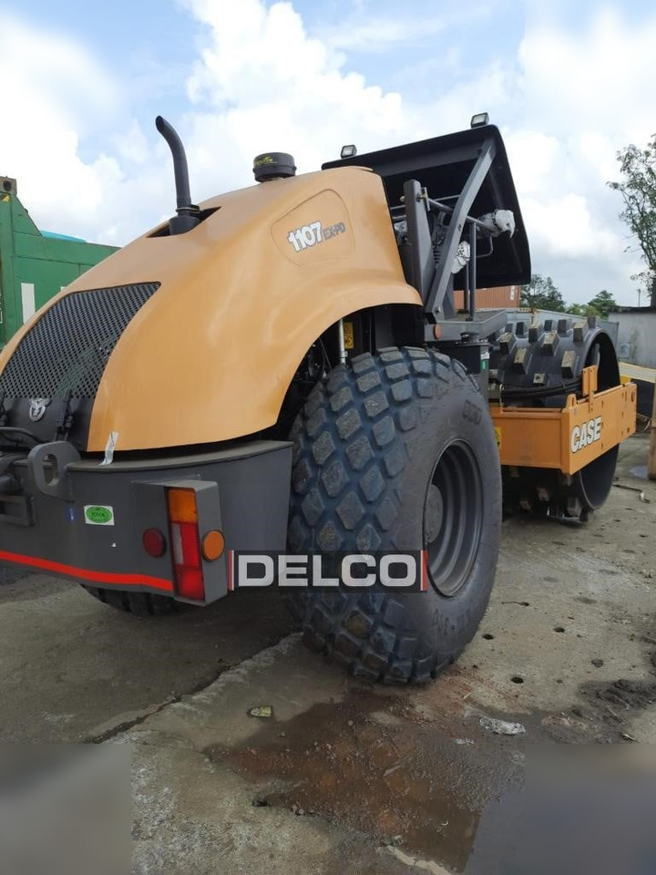 Нов Ваљак CASE 1107EX: слика 9