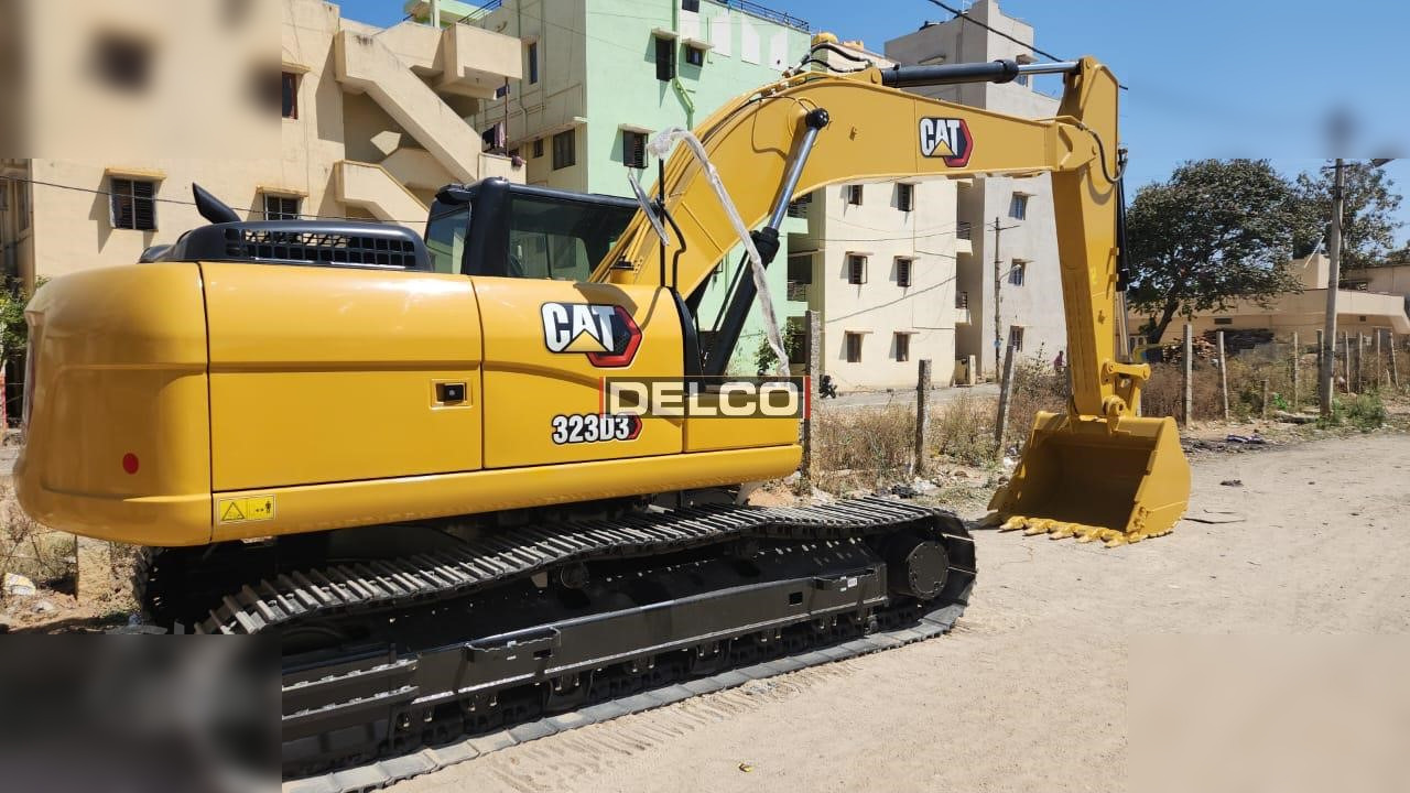 CATERPILLAR 323D3 - Багер гасеничар: слика 2 CATERPILLAR 323D3 - Багер гасеничар: слика 2