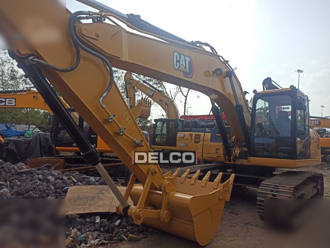 Нов Багер гасеничар CATERPILLAR 323D3: слика 8