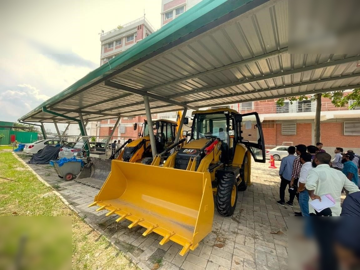 CATERPILLAR 424 - Ровокопач: слика 5 CATERPILLAR 424 - Ровокопач: слика 5