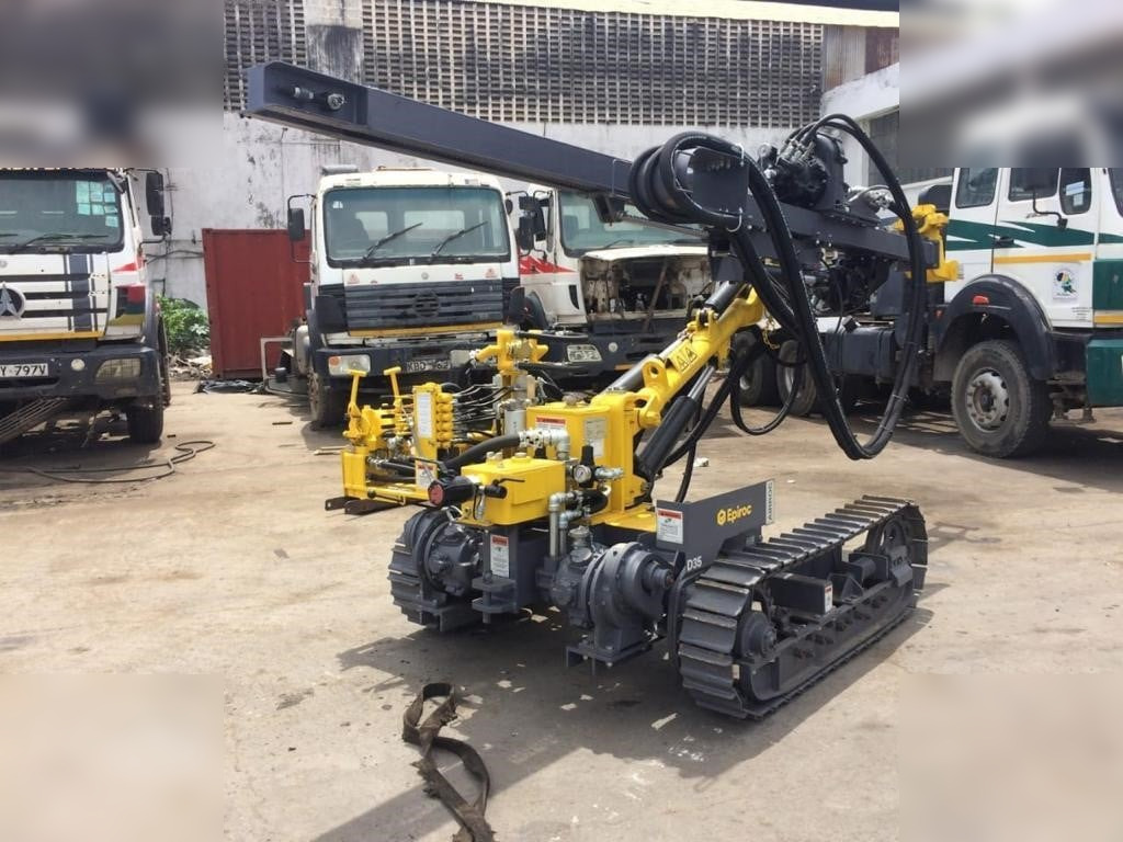 EPIROC AIRROC D35 - Машина за бушење: слика 1 EPIROC AIRROC D35 - Машина за бушење: слика 1