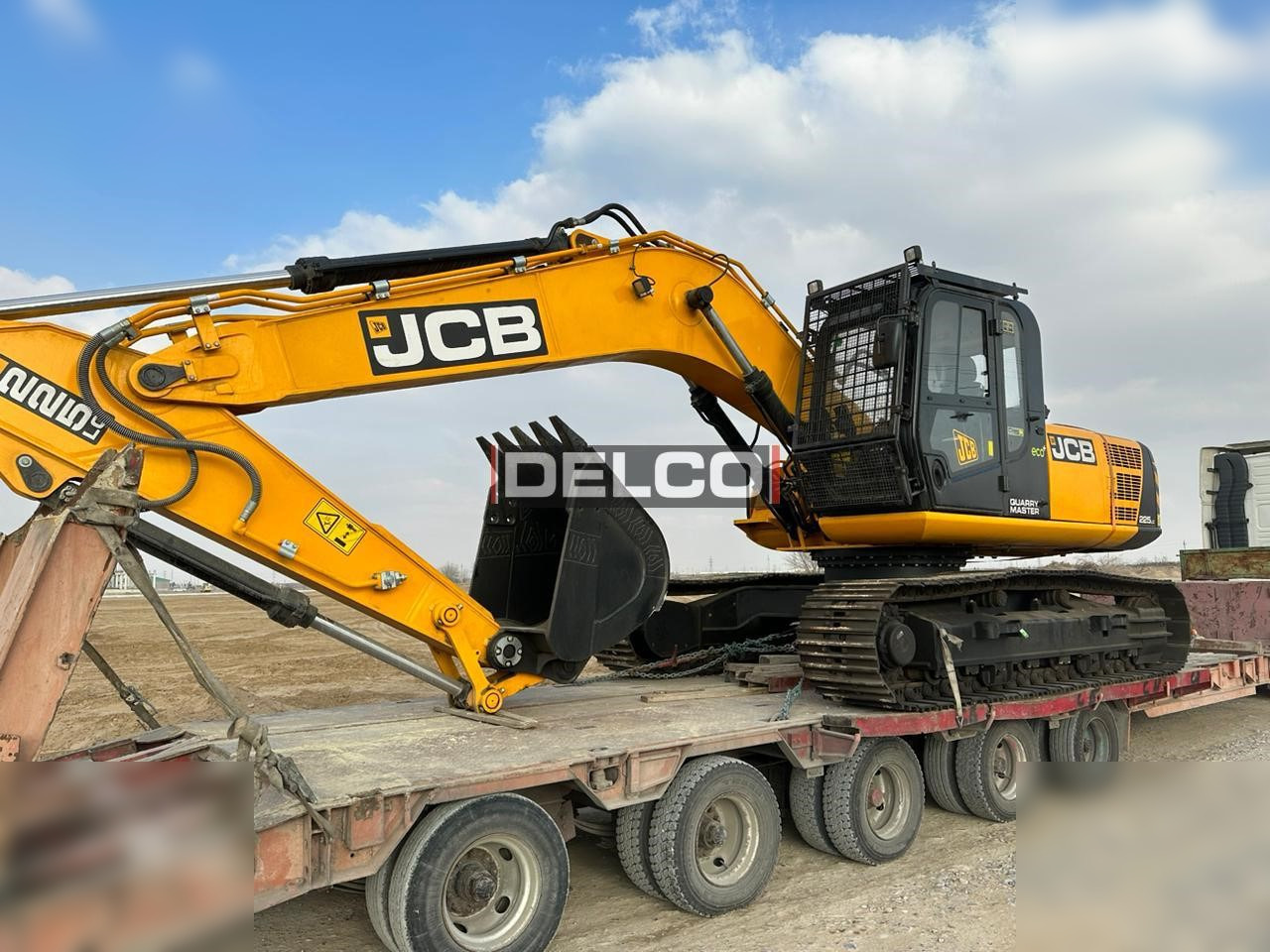 JCB 225 LC - Багер гасеничар: слика 1 JCB 225 LC - Багер гасеничар: слика 1