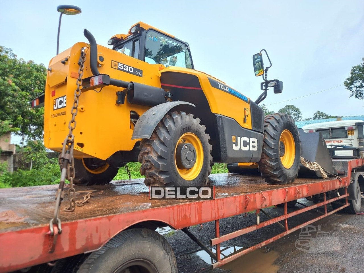 Нов Телескопски ракувач JCB 530-70: слика 12