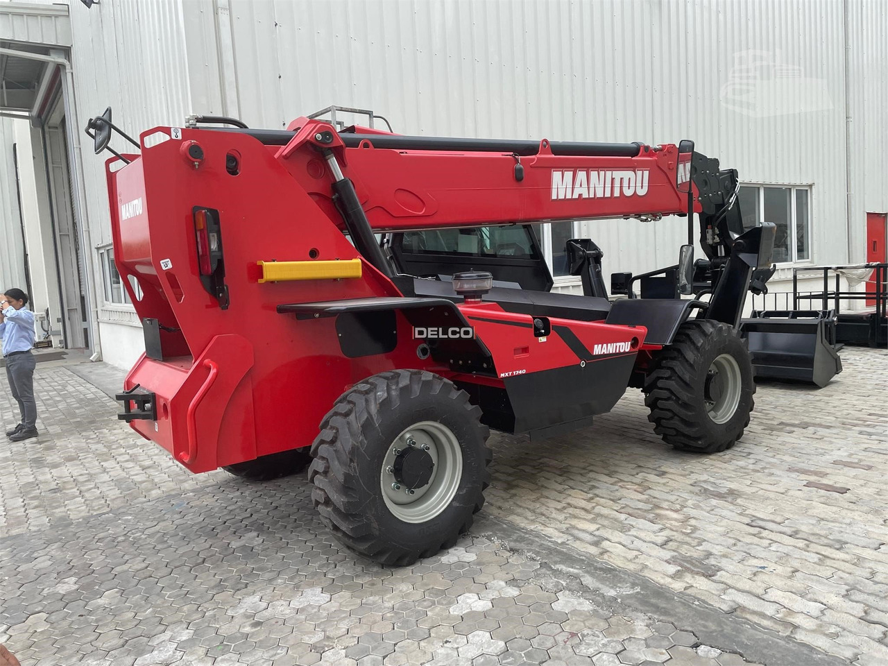 MANITOU MT1740SLT - Телескопски ракувач: слика 2 MANITOU MT1740SLT - Телескопски ракувач: слика 2