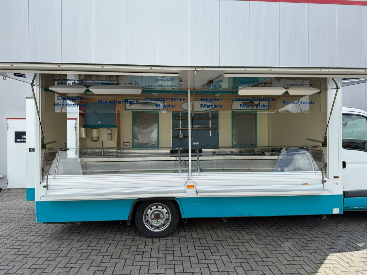 Renault Borco Höhns Fischmobil - Камион за продажба на добра: слика 1 Renault Borco Höhns Fischmobil - Камион за продажба на добра: слика 1