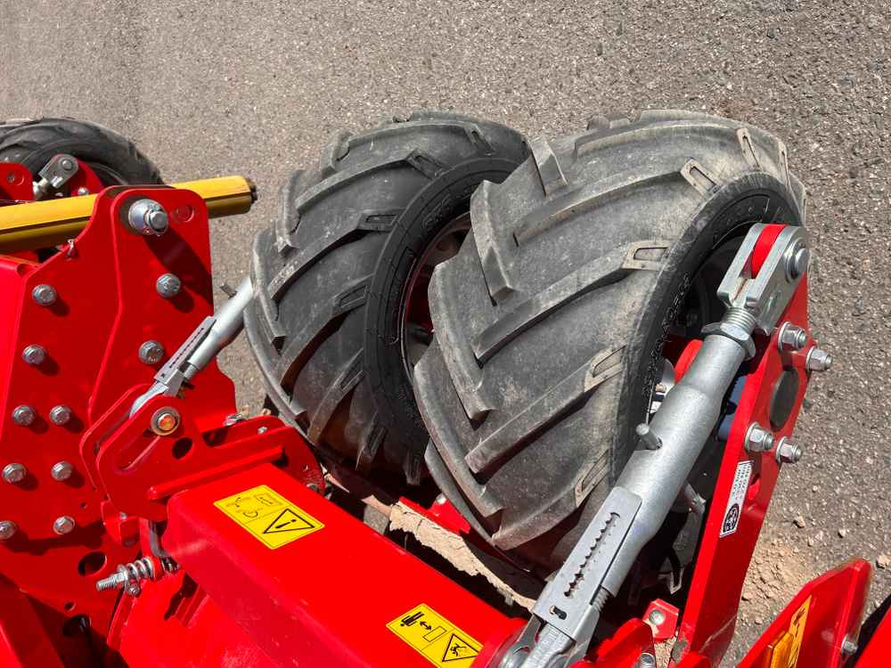 Grimme GF 400 - Машина за жнеење: слика 4 Grimme GF 400 - Машина за жнеење: слика 4