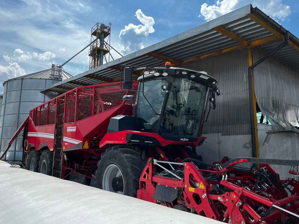 Grimme REXOR 6300 Platinum - Жнеач за репка: слика 4 Grimme REXOR 6300 Platinum - Жнеач за репка: слика 4
