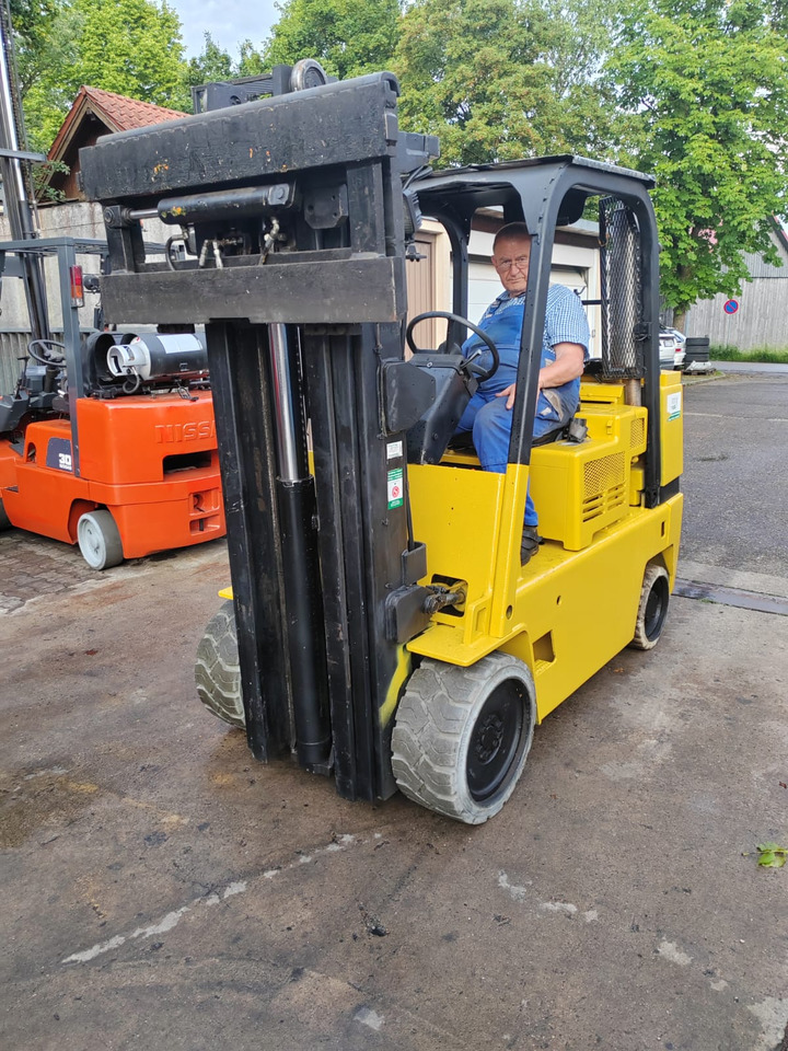CAT Lift Trucks T 80 D /Triplex 4.3m - Плински вилушкар: слика 2 CAT Lift Trucks T 80 D /Triplex 4.3m - Плински вилушкар: слика 2