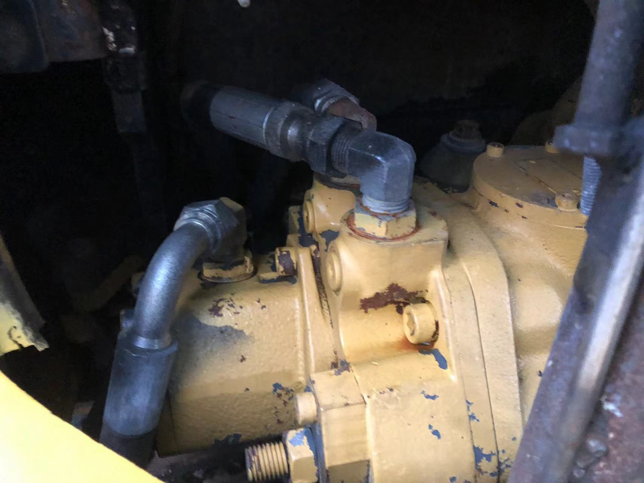 CAT 304C - Мини багер: слика 3 CAT 304C - Мини багер: слика 3