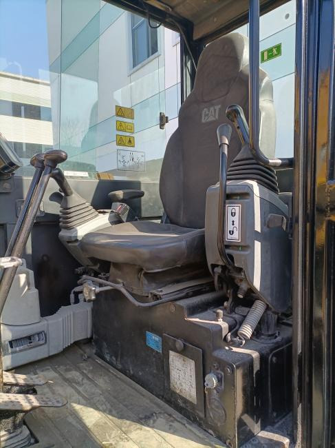 CAT 306E - Багер гасеничар: слика 3 CAT 306E - Багер гасеничар: слика 3