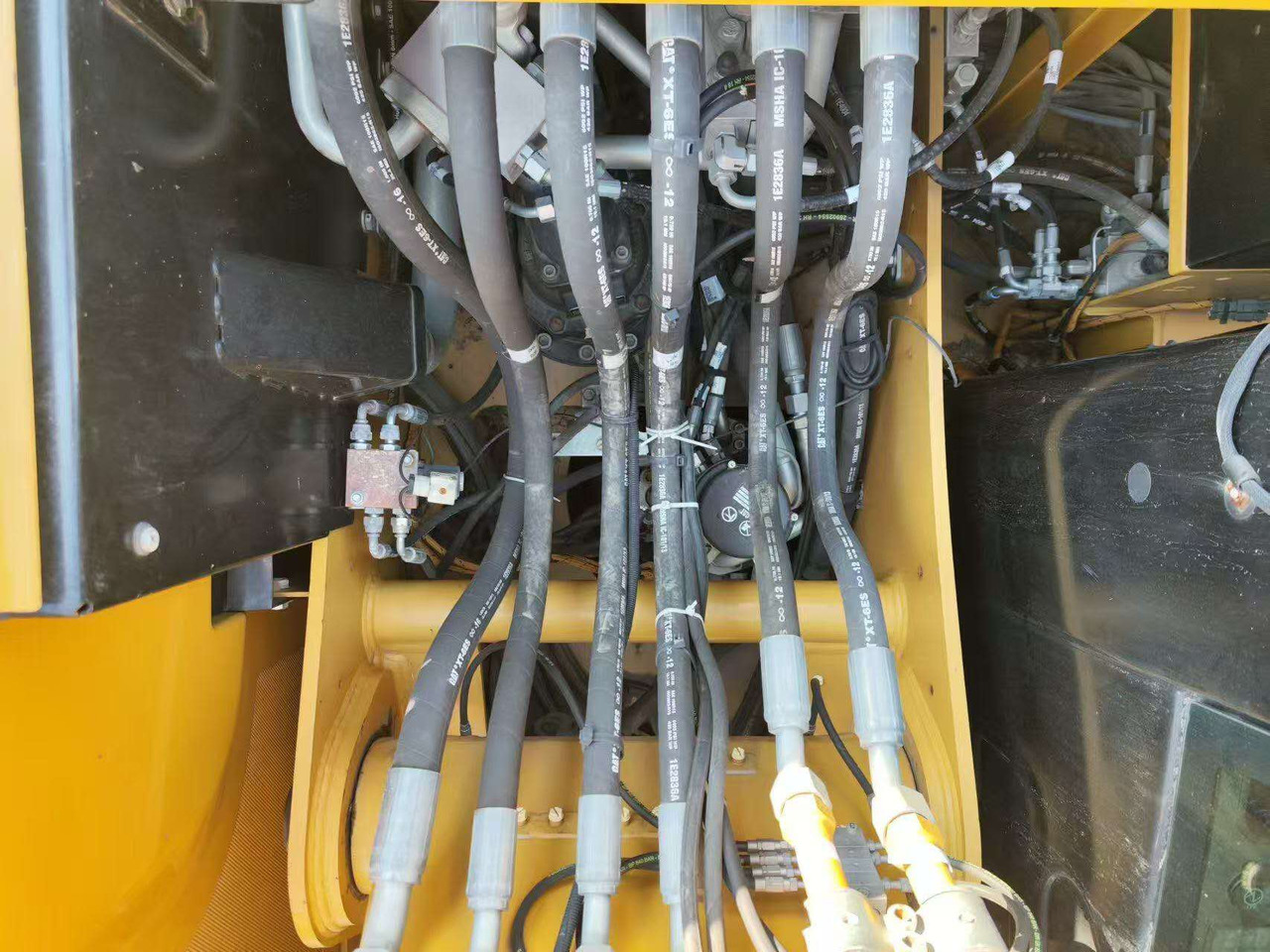 CAT 315D - Багер на тркала: слика 4 CAT 315D - Багер на тркала: слика 4