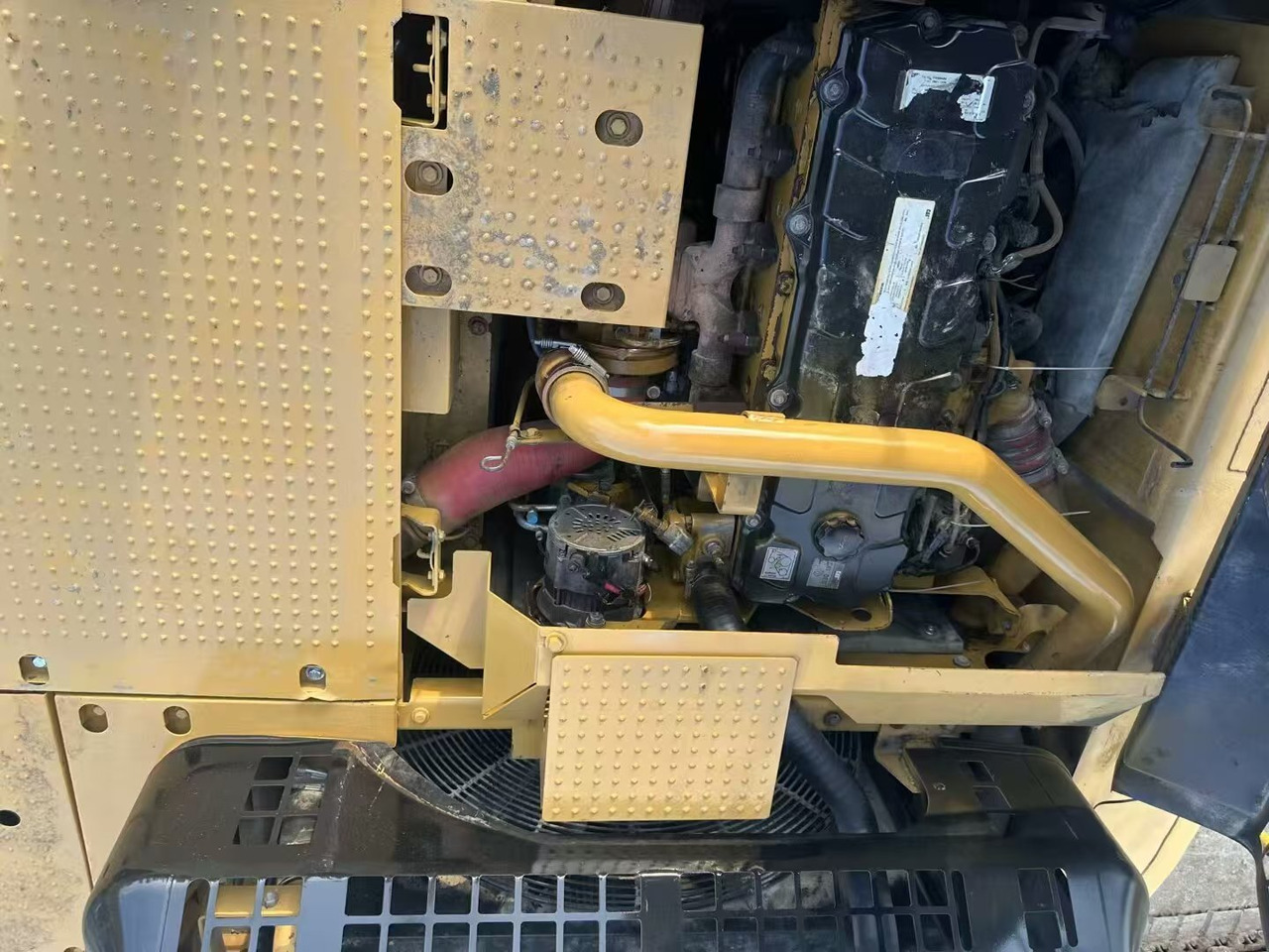 CAT 330D - Багер гасеничар: слика 2 CAT 330D - Багер гасеничар: слика 2
