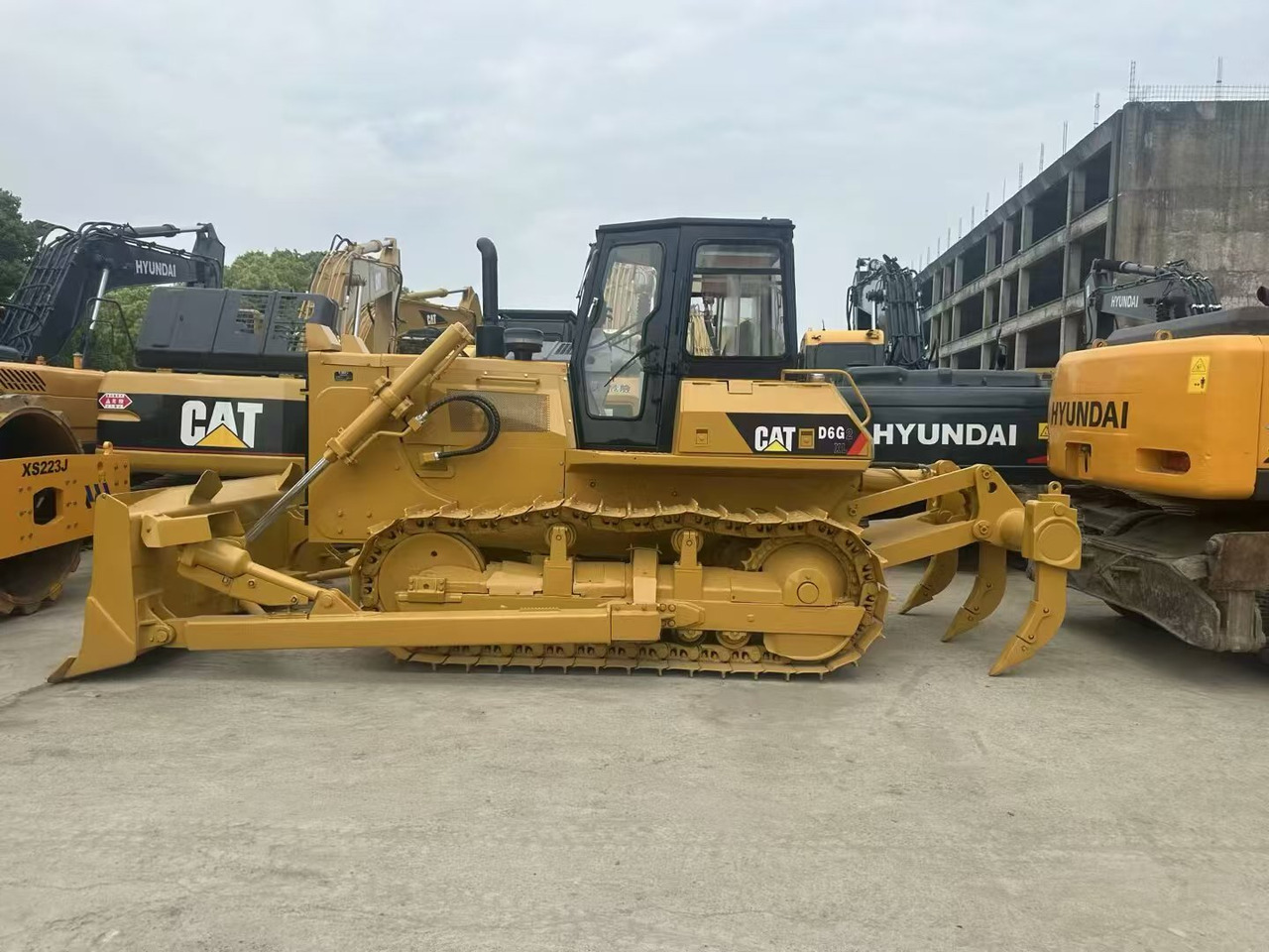 CAT D6G - Булдожер: слика 5 CAT D6G - Булдожер: слика 5