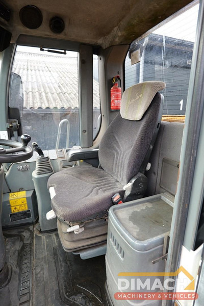 Liebherr L556 Like new!! Airco, quick coupler, skeleton bucket with teeths - Натоварувач: слика 5 Liebherr L556 Like new!! Airco, quick coupler, skeleton bucket with teeths - Натоварувач: слика 5