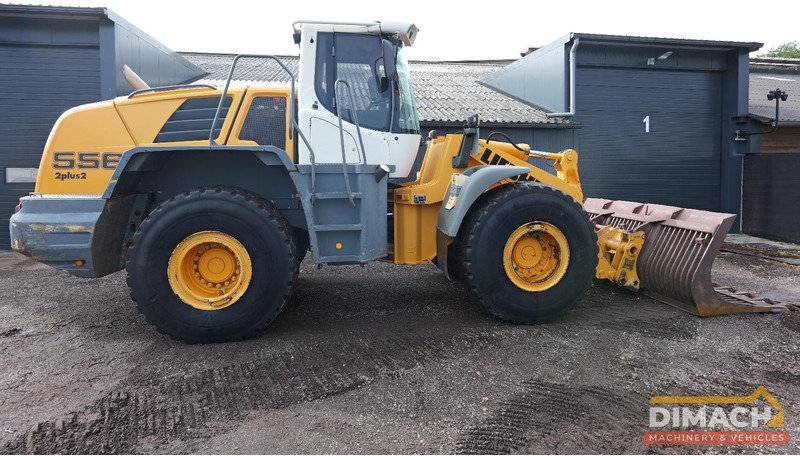 Liebherr L556 Like new!! Airco, quick coupler, skeleton bucket with teeths - Натоварувач: слика 2 Liebherr L556 Like new!! Airco, quick coupler, skeleton bucket with teeths - Натоварувач: слика 2