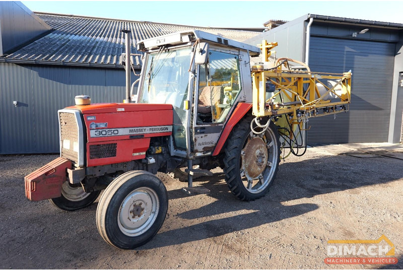 Massey Ferguson 3050 NL tractor 2wd met Dubex 21 meter spuit - Трактор: слика 1 Massey Ferguson 3050 NL tractor 2wd met Dubex 21 meter spuit - Трактор: слика 1