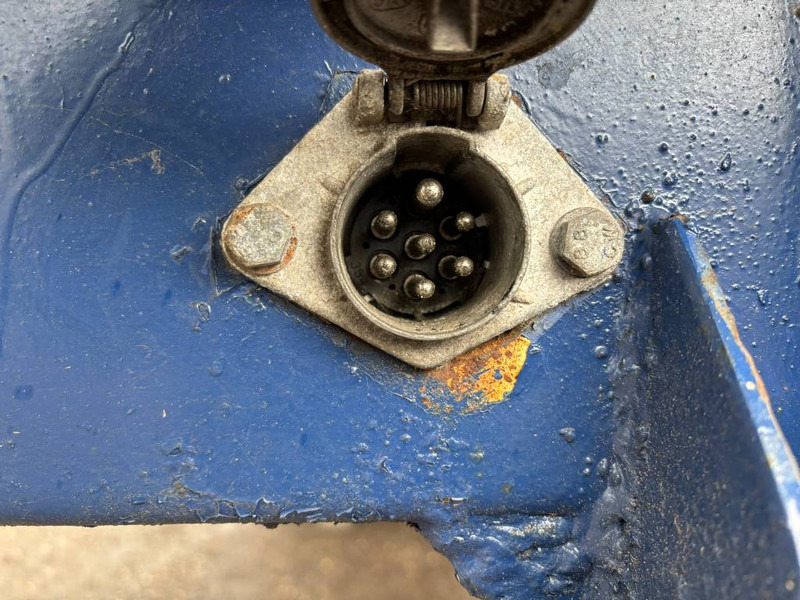 Полуприколка за низок утовар Nooteboom Lowloader tieflader 3 assen leaf spring, laadklep: слика 13