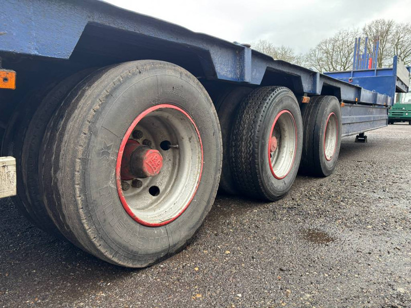 Nooteboom Lowloader tieflader 3 assen leaf spring, laadklep - Полуприколка за низок утовар: слика 5 Nooteboom Lowloader tieflader 3 assen leaf spring, laadklep - Полуприколка за низок утовар: слика 5