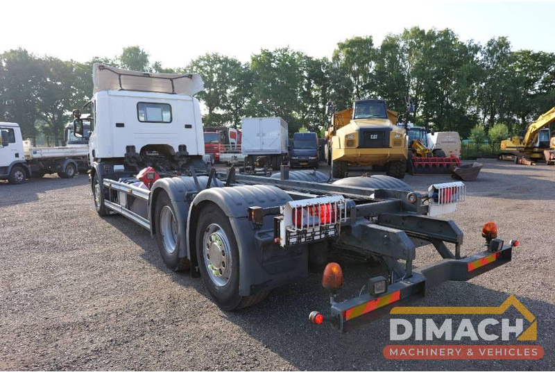 Scania P230 P 230 Euro 5 6x2*4 TOP!! Retarder right hand steer - Камион со кабинска шасија: слика 2 Scania P230 P 230 Euro 5 6x2*4 TOP!! Retarder right hand steer - Камион со кабинска шасија: слика 2