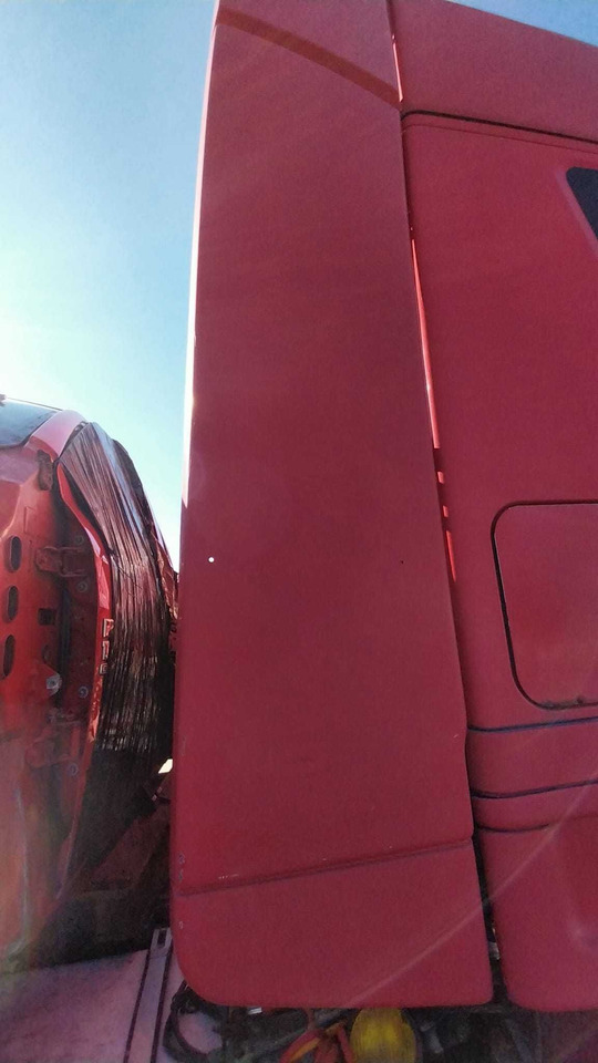 Owiewki do Iveco Stralis 500 - Аеродинамика/ Спојлер за Камион: слика 1 Owiewki do Iveco Stralis 500 - Аеродинамика/ Спојлер за Камион: слика 1