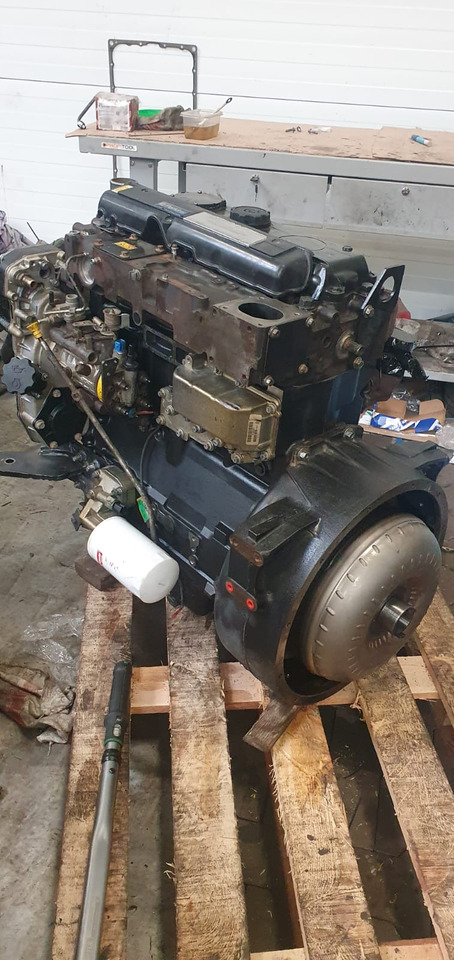 PERKINS Regeneracja Serwis Naprawa Remont 3.144 , 3.152 , 4.107 , 4.108 , 4.165 , 4.203 , 4.212 , 4.230 , 4.236 , 4.428 , 6.306 , 6.354 , 6.372 , 8.510 , 8.540 - Мотор за Земјоделска машина: слика 1 PERKINS Regeneracja Serwis Naprawa Remont 3.144 , 3.152 , 4.107 , 4.108 , 4.165 , 4.203 , 4.212 , 4.230 , 4.236 , 4.428 , 6.306 , 6.354 , 6.372 , 8.510 , 8.540 - Мотор за Земјоделска машина: слика 1