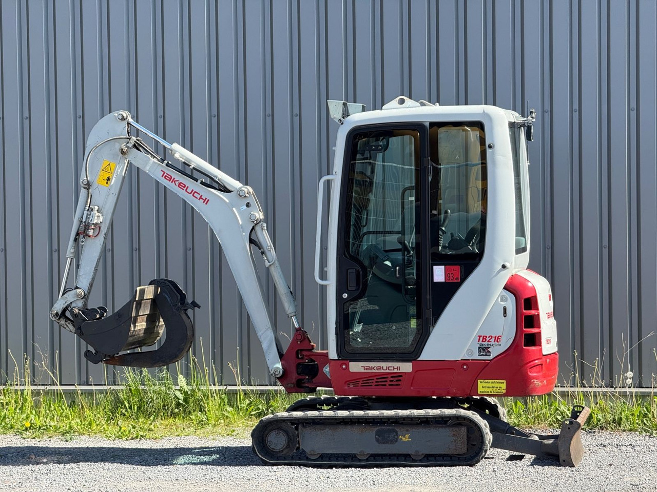 Takeuchi TB216 - Мини багер: слика 5 Takeuchi TB216 - Мини багер: слика 5