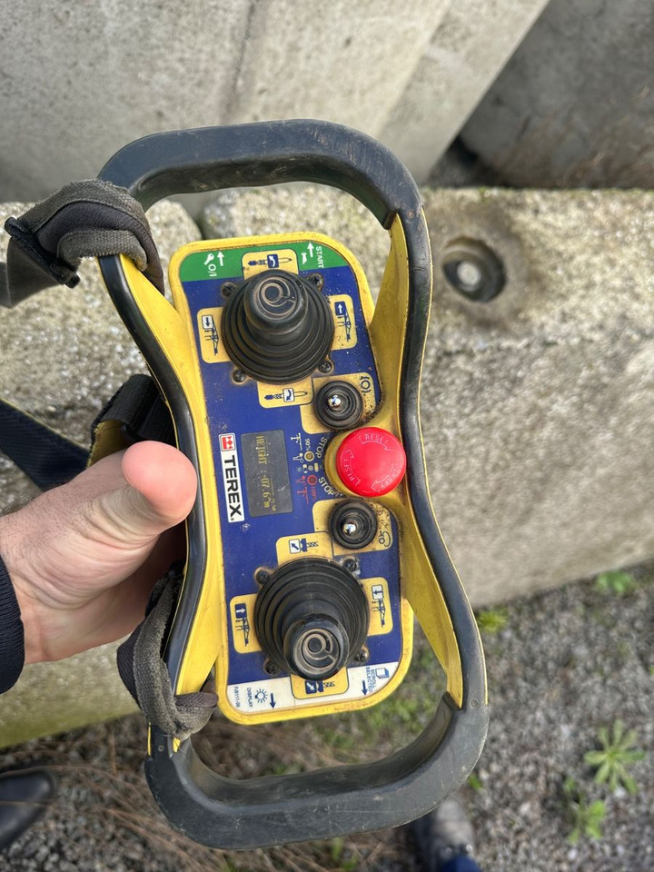 Terex COMEDIL CTT162-8 RADIO FUNK+LIFT GEDATOP ZUSTAND - Кулски кран: слика 4 Terex COMEDIL CTT162-8 RADIO FUNK+LIFT GEDATOP ZUSTAND - Кулски кран: слика 4