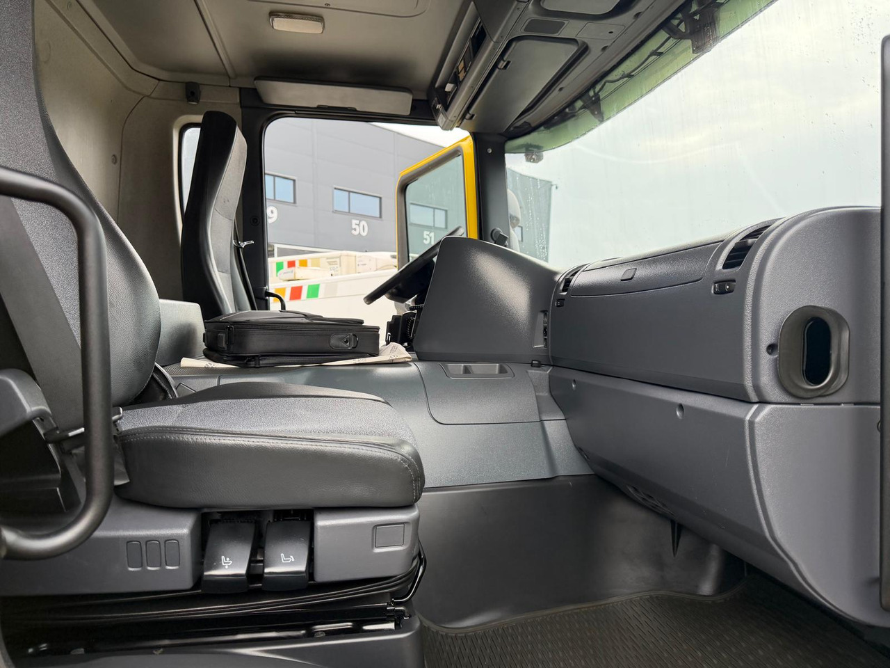 Лизинг на SCANIA P230 SCANIA P230: слика 25