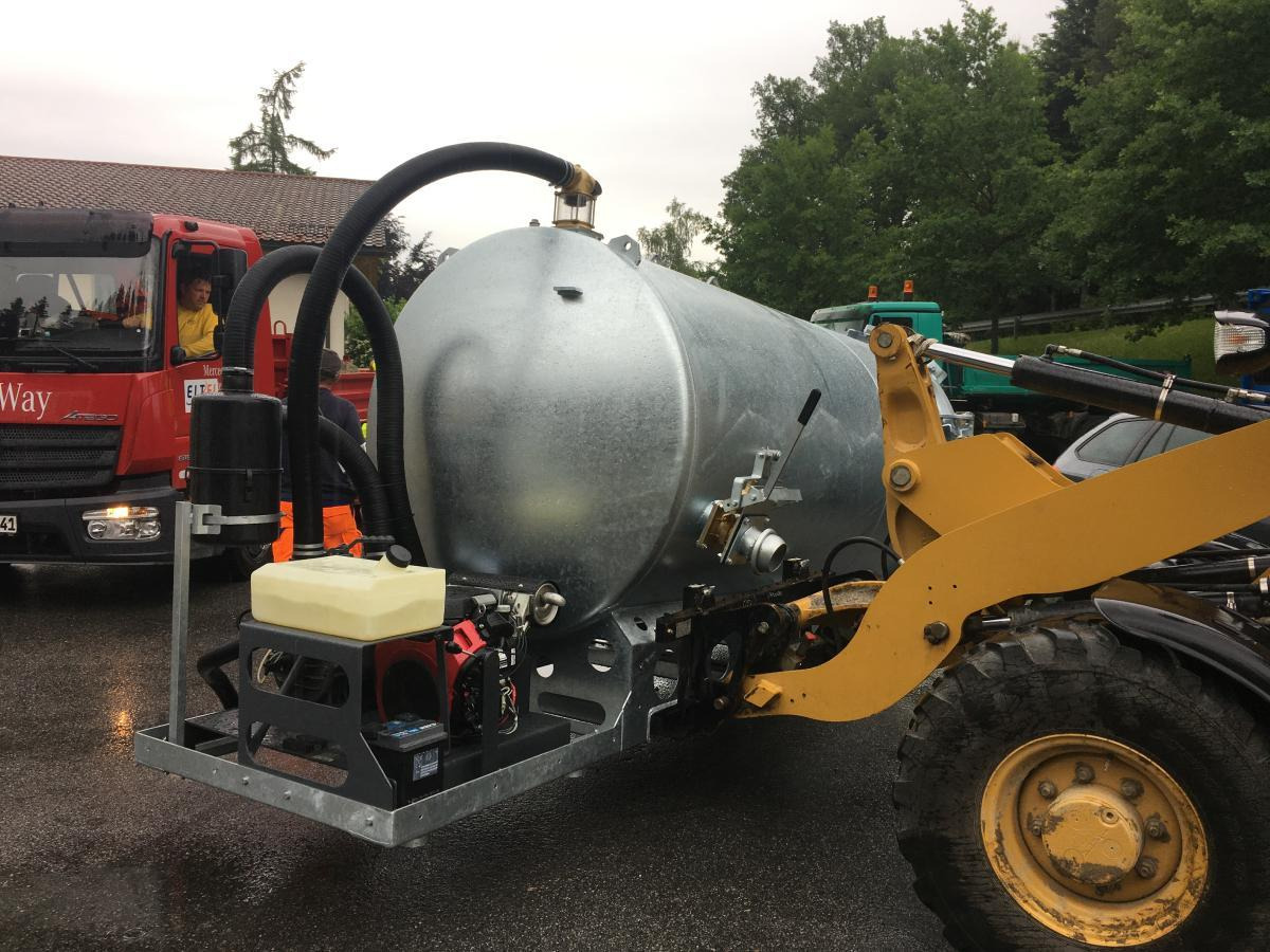 S-Vac 5,0m³ Saugfass 5000l Vakuumfass / Saugfass/ S-Vac - Насочувачка машина за бушење: слика 3 S-Vac 5,0m³ Saugfass 5000l Vakuumfass / Saugfass/ S-Vac - Насочувачка машина за бушење: слика 3