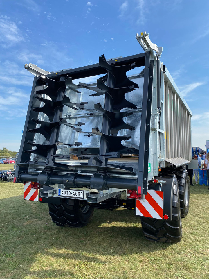 Auto-Agro Mistreuer / Manure spreader / Epandeur à fumier / Rimorchio spandiconcime / Abonadora / Разбрасыватель органических удобрений / Rozrzutnik obornika Tandem N268 - Распрскувач на арско ѓубриво: слика 5 Auto-Agro Mistreuer / Manure spreader / Epandeur à fumier / Rimorchio spandiconcime / Abonadora / Разбрасыватель органических удобрений / Rozrzutnik obornika Tandem N268 - Распрскувач на арско ѓубриво: слика 5