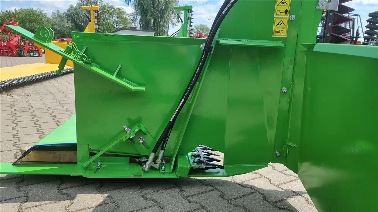Нов Жнеач за маслодајна репка Lupus Rapsvorsatz / Rape cutter / Barre de coupe à colza / Mesa de colza / Tavolo da colza / Рапсовый стол / Stół do rzepaku 6 m: слика 8