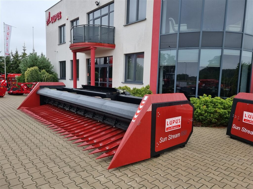 Lupus Sonnenblummenvorsatz / Sunflower harvester / Coupe à tournesol / Сosechadora / Macchina per la raccolta dei girasoli / Жатка для подсолнечника / Przystawka do słonecznika 6,5 m - Жнеач за сончоглед: слика 5 Lupus Sonnenblummenvorsatz / Sunflower harvester / Coupe à tournesol / Сosechadora / Macchina per la raccolta dei girasoli / Жатка для подсолнечника / Przystawka do słonecznika 6,5 m - Жнеач за сончоглед: слика 5