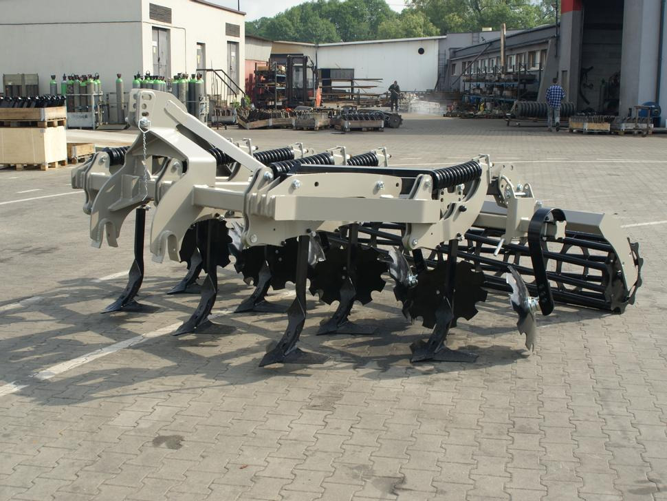 ROLEX Flügelschargrubber / Stubble cultivator / Dechaumeur à dents / Aratri stoppiatori / Стерневой культиватор / Agregat podorywkowy 3 m - Култиватор: слика 1 ROLEX Flügelschargrubber / Stubble cultivator / Dechaumeur à dents / Aratri stoppiatori / Стерневой культиватор / Agregat podorywkowy 3 m - Култиватор: слика 1