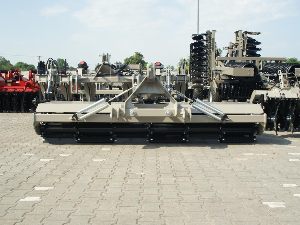 ROLEX Messerwalze / Knife roller cutter / Rouleau couteau / Rullo a coltelli / Каток ножничного типа тандем передний / Wał nożowy cutter tandem front 3 m - Ваљак за фарма: слика 4 ROLEX Messerwalze / Knife roller cutter / Rouleau couteau / Rullo a coltelli / Каток ножничного типа тандем передний / Wał nożowy cutter tandem front 3 m - Ваљак за фарма: слика 4