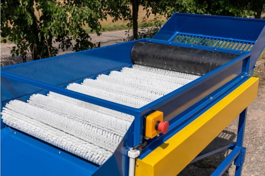 ROLMET Bürstenmaschine / Potato brush cleaner / Nettoyeuse à brosse / Pulitore a spazzole / Очиститель / Czyszczarka szczotkowa - Машина за компир: слика 5 ROLMET Bürstenmaschine / Potato brush cleaner / Nettoyeuse à brosse / Pulitore a spazzole / Очиститель / Czyszczarka szczotkowa - Машина за компир: слика 5