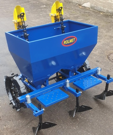 ROLMET Kartoffelpflanzmaschine / Potato planter / Planteuse de pomme de terre / Piantapatate / Sadzarka ziemniaków - Садачка за компир: слика 3 ROLMET Kartoffelpflanzmaschine / Potato planter / Planteuse de pomme de terre / Piantapatate / Sadzarka ziemniaków - Садачка за компир: слика 3