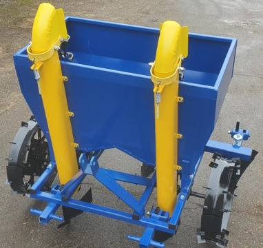 ROLMET Kartoffelpflanzmaschine / Potato planter / Planteuse de pomme de terre / Piantapatate / Sadzarka ziemniaków - Садачка за компир: слика 2 ROLMET Kartoffelpflanzmaschine / Potato planter / Planteuse de pomme de terre / Piantapatate / Sadzarka ziemniaków - Садачка за компир: слика 2