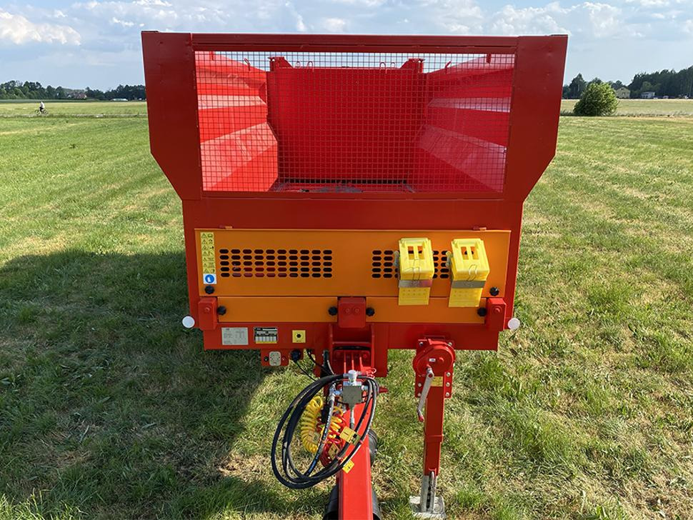 Roltrans Miststreuer / Manure spreader / Epandeur à fumier / Spandiletame / Разбрасыватель органических удобрений / Rozrzutnik obornika N205S/6 BIZON 14 t - Распрскувач на арско ѓубриво: слика 4 Roltrans Miststreuer / Manure spreader / Epandeur à fumier / Spandiletame / Разбрасыватель органических удобрений / Rozrzutnik obornika N205S/6 BIZON 14 t - Распрскувач на арско ѓубриво: слика 4