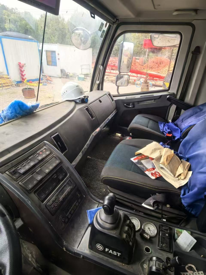 ZOOMLION 200E7 - Кран за секакви терени: слика 4 ZOOMLION 200E7 - Кран за секакви терени: слика 4