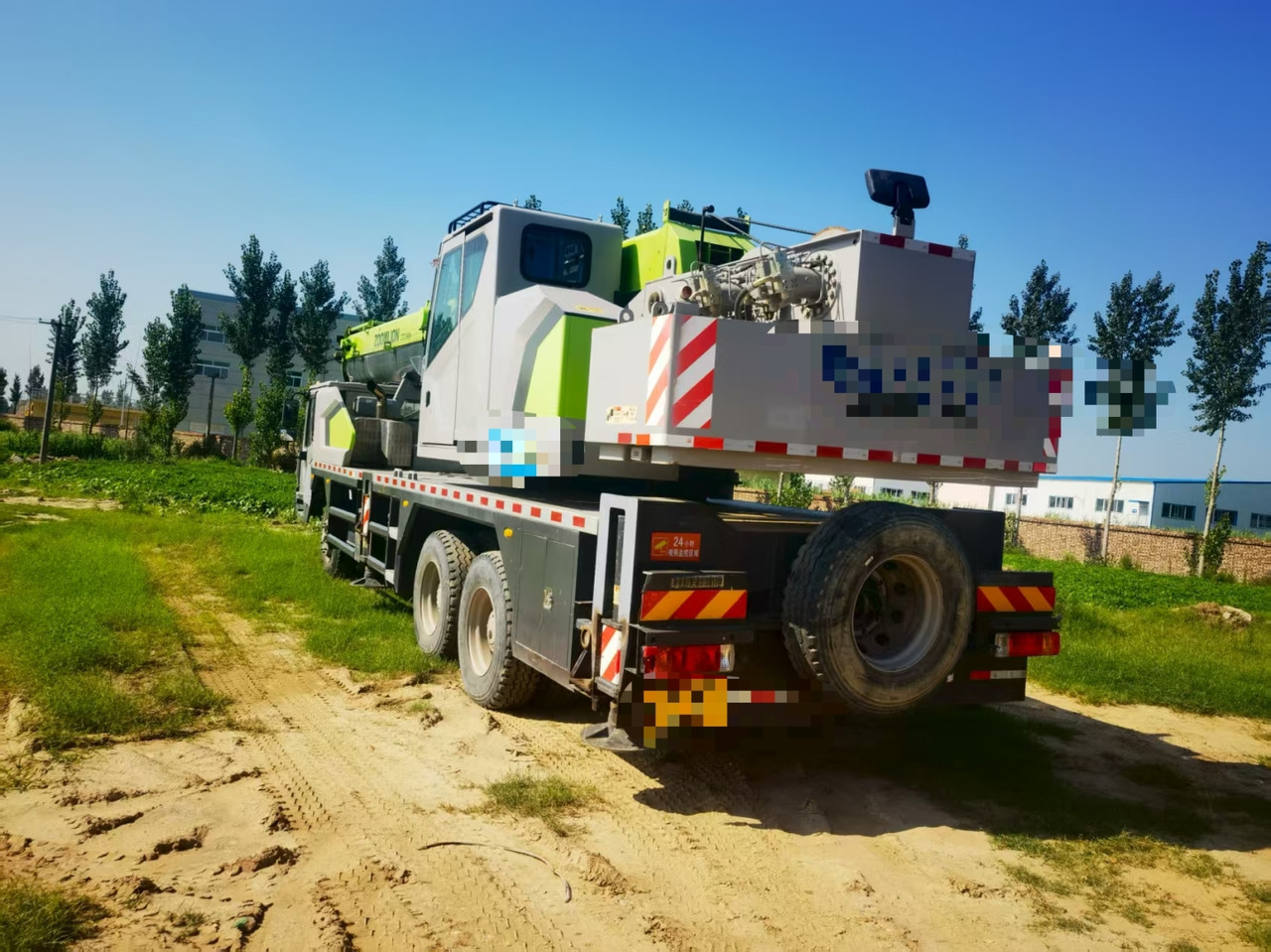 ZOOMLION ZTC300E5 - Мобилен кран: слика 2 ZOOMLION ZTC300E5 - Мобилен кран: слика 2