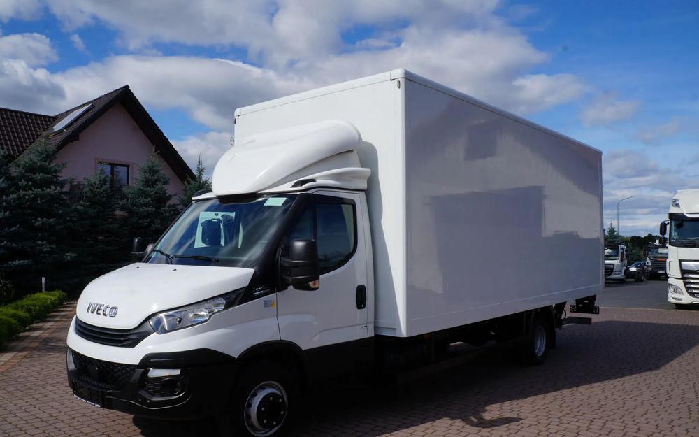 Iveco DAILY 72c18 Automat HI-MATIC Kontener 6 m 117 tys km Wzorowy Stan - Камион сандучар: слика 2 Iveco DAILY 72c18 Automat HI-MATIC Kontener 6 m 117 tys km Wzorowy Stan - Камион сандучар: слика 2
